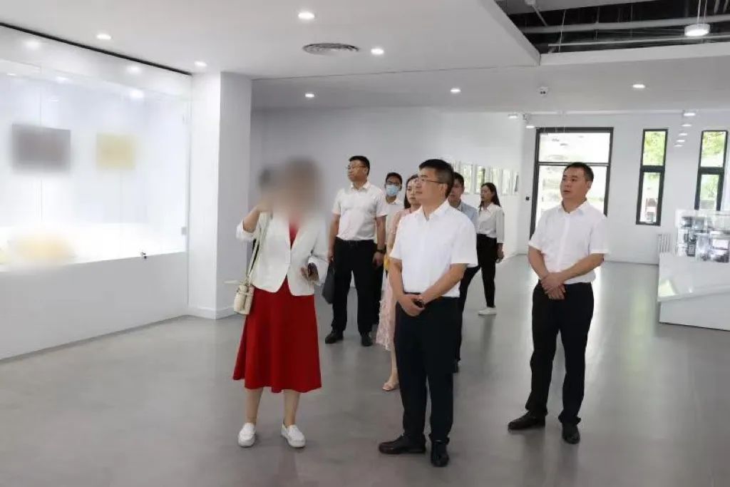區(qū)委書記親自帶隊！四川某地方政府領(lǐng)導(dǎo)一行赴知名影視文旅休閑度假投資選址項目企業(yè)考察調(diào)研